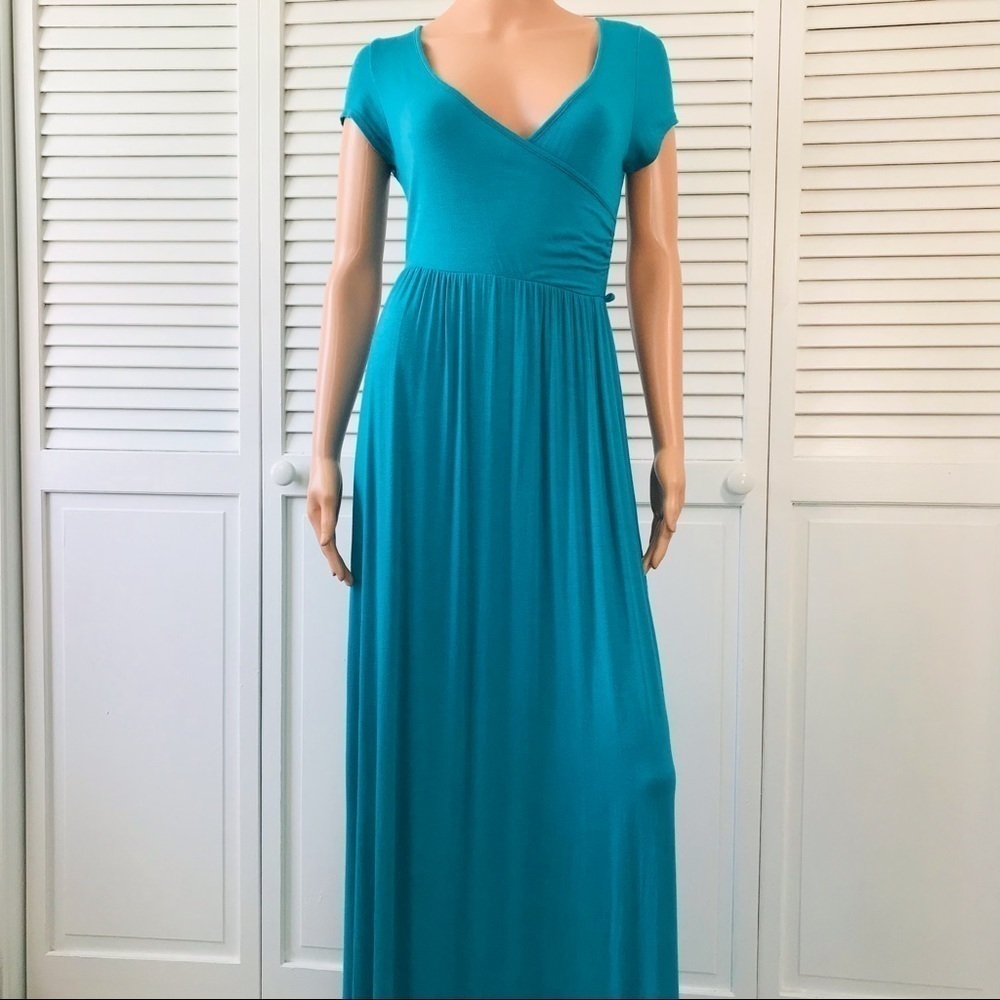 BODY CENTRAL Coral Short Sleeve V-Neck Maxi Dress Size Large